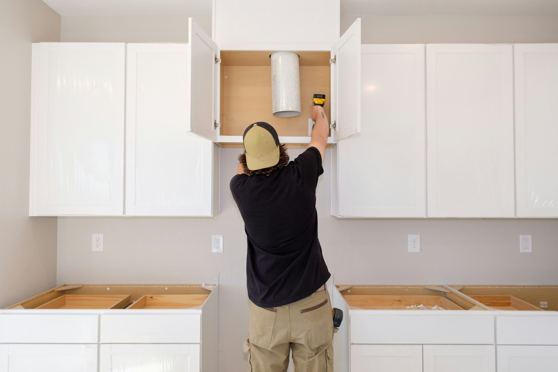 skilled kitchen remodeling contractor